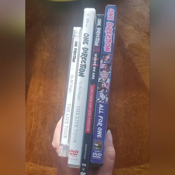 4 1D one direction concert DVDs with limited edition VIP ticket booklet liam - Picture 2 of 16